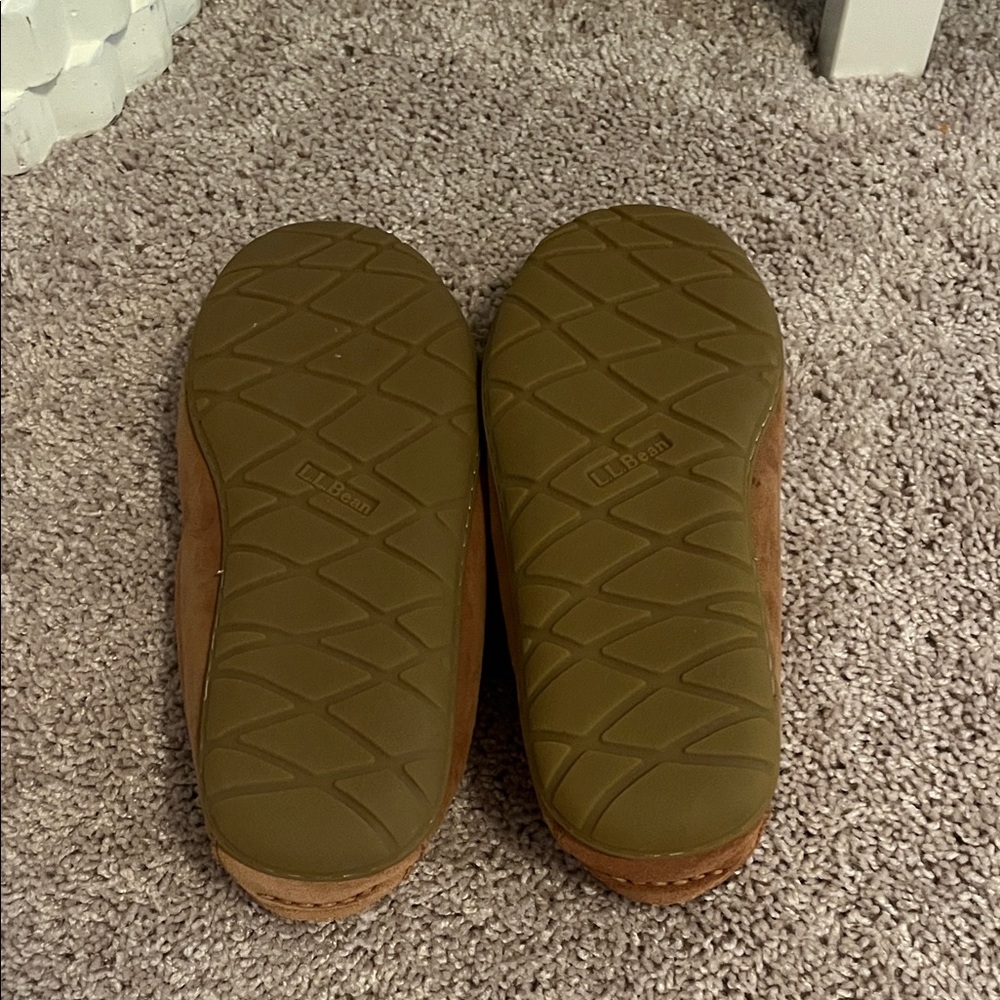 L.L. Bean Men's Wicked Good Slippers - Picture 5 of 5